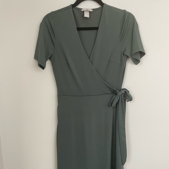 H&M Wrap Dress - Picture 1 of 2